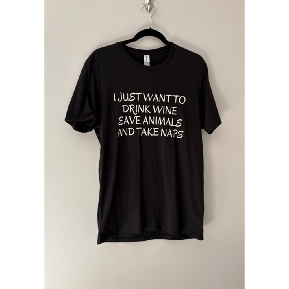 Wild Harmony Women Black Wine Animals Naps Graphic Tee Medium M Short Sleeve